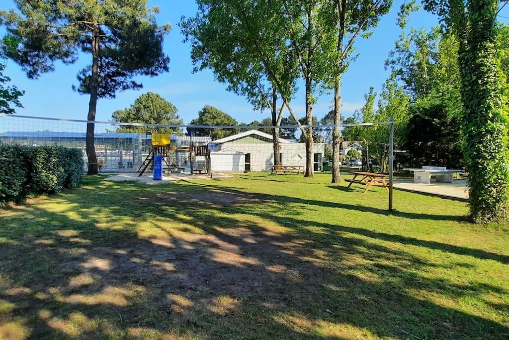 Chez Ced Et Laeti: Private With Garden, Pool, And Coastal Charm Apartment